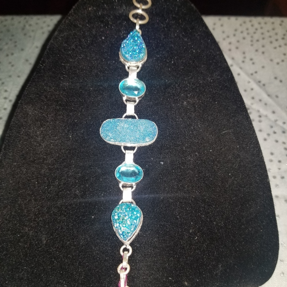 NWT Genuine Blue Druzy Quartz, Quartz Silver/Silver-plate Handmade Bracelet